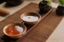  白茶为什么那么贵,白茶的功效 