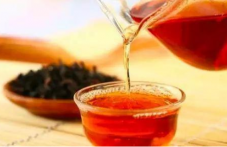 <b> 喝红茶的优缺点都有哪些 详解饮用红茶的六大好处和坏处</b>