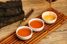  喝黑茶有什么好处和坏处 饮食用黑茶对身体的利与弊