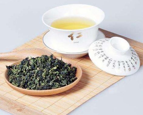  乌龙茶泡几泡好 乌龙茶是青茶还是绿茶