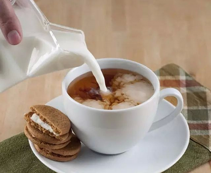  红茶煮牛奶有哪些功效 红茶和牛奶的功效及煮法介绍