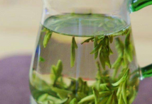  绿茶蜂蜜的冲泡方法 如何喝蜂蜜绿茶 泡蜂蜜的水温是多少