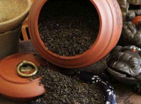 <b> 红茶和绿茶哪个能减肥 绿茶和红茶的功效与作用</b>