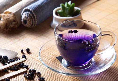  黑枸杞茶的功效与作用是什么 黑枸杞茶有提升免疫力等功效
