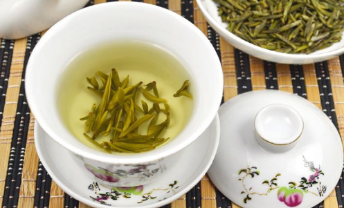  喝黄茶有什么好处 黄茶可以美容抗衰老和调节免疫力吗