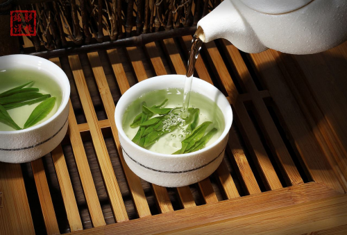  龙井茶有什么好处 龙井茶的功效及龙井茶的冲泡方法介绍