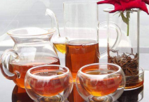  正山小种茶的保健功能与作用 喝正山小种能预防心脑血管疾病和养胃暖胃散寒