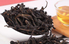  古树红茶的冲泡方法 古树红茶的作用 古树红茶是什么样的