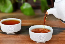  信阳红茶的作用有那些 喝信阳红茶对