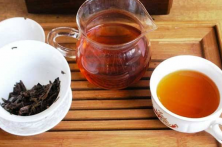  女人喝红茶有什么好处和功效吗 喝红茶能补血补钙吗