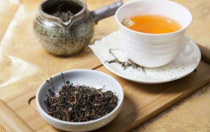  红茶对身体有什么好处 女性饮用红茶的禁忌 喝红茶可以预防骨质疏松