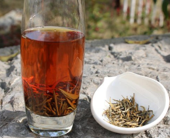  红茶喝了有什么好处 什么人适合喝红茶 红茶能抗疲劳和暖胃吗