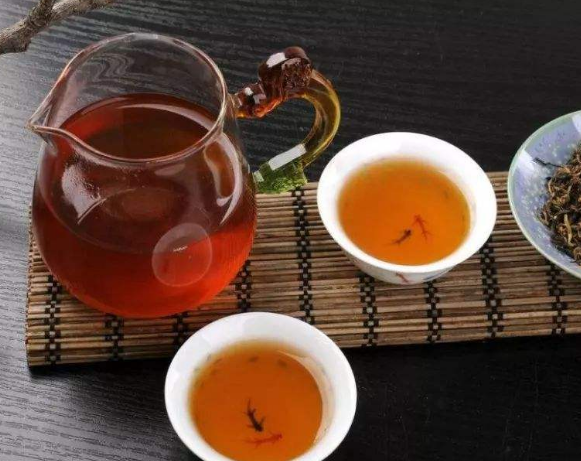  每天喝红茶有什么好处 喝红茶有抗衰老和提神消除疲劳的作用