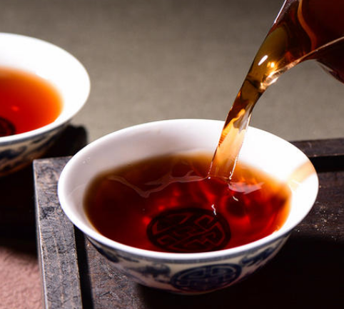  适合饮用六堡茶的人群 六堡茶的功效与作用 六堡茶属于什么茶