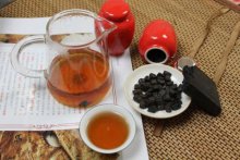 <b> 普洱茶膏的作用和功能 普洱茶膏和普洱茶作用一样吗</b>
