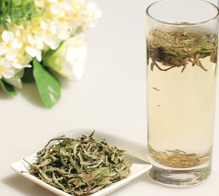  白茶的功效和功能是什么 喝白茶能降三高吗 喝白茶能解酒吗