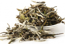  白茶是凉性的吗 白茶的功能和作用有什么 如何去除白茶的凉性