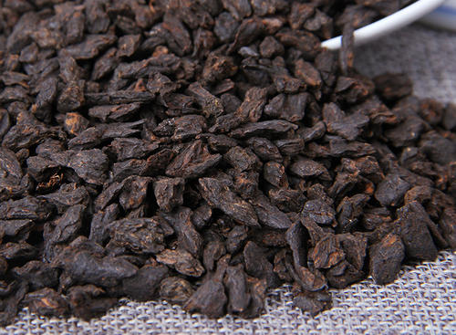  普洱化石茶多少钱一斤 茶化石的禁忌