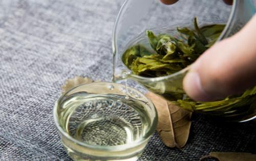  每天喝绿茶有什么好处 喝绿茶的注意事项