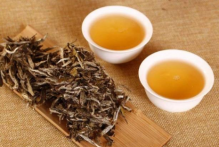  白茶有几种冲泡方法 使用什么茶具冲泡白茶好 白茶可以煮饮吗