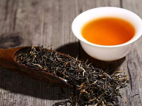  红茶和白茶有什么区别 红茶的制作工艺 白茶有退烧降火的功效