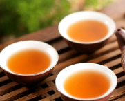  晒青绿茶的冲泡方法 泡晒青绿茶的水温与茶具的选择