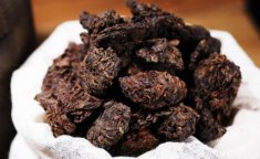 <b> 喝老茶有什么好处 老茶有什么功效作用</b>