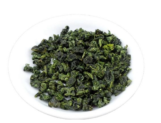  乌龙茶是青茶吗 乌龙茶红茶和绿茶简介 乌龙茶的特点