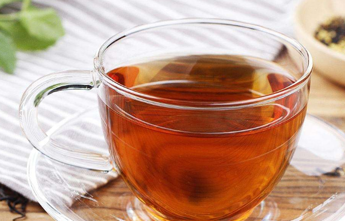  喝红茶的好处 红茶有强健骨骼和减少口臭的作用 能预防病毒性感冒