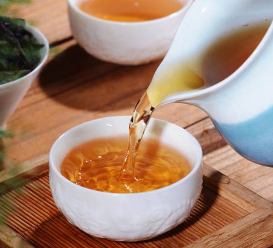  乌龙茶的冲泡技巧 乌龙茶减肥方法 泡乌龙茶的水温