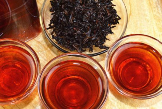  便宜普洱和贵的普洱茶功效是一样的吗 什么人适合喝普洱熟茶