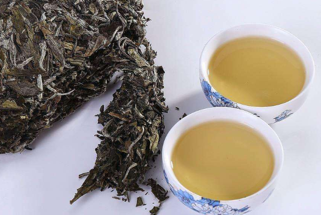  为什么普洱茶有瘦身美容的功效 茶叶中的茶多酚有什么作用