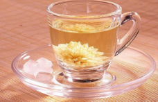  菊花和茶叶能一起泡吗 绿茶和菊花一起能长期性喝吗