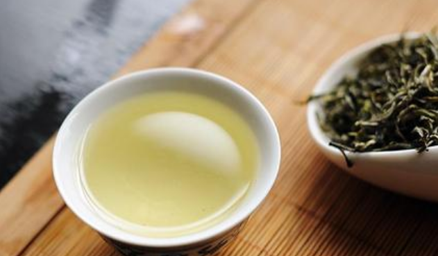  水镜茗芽茶是绿茶吗 喝水镜茗芽茶的好处 减肥瘦身 防辐射