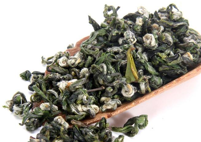  用绿茶洗脸有什么好处 喝绿茶对身体有什么作用 绿茶能延缓衰老吗