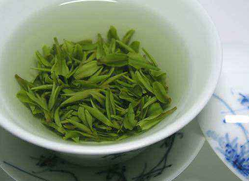  绿茶的冲泡方法 怎样喝绿茶效果好 绿茶适合什么人群