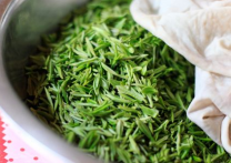  庐山云雾茶挑选方法 庐山云雾茶加工与功效