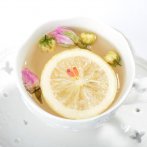 <b> 每天喝柠檬玫瑰花茶怎么样 柠檬玫瑰花茶的好处</b>