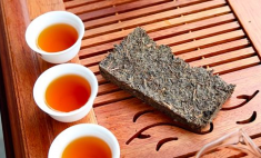  喝黑茶有什么作用 黑茶有清肝养肝去寒气的功效吗