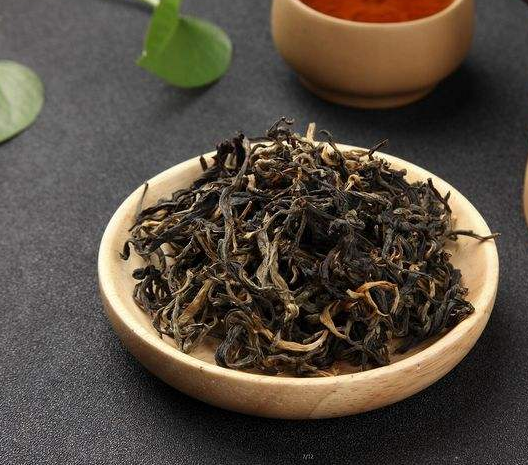  如何通过喝黑茶来减肥 黑茶或乌龙茶哪个可以减肥 喝黑茶的好处