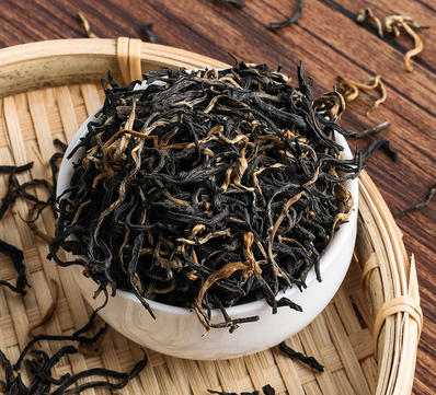  黑茶的简介 喝黑茶可以帮助减肥吗 多喝黑茶以减少腹部脂肪