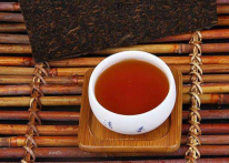  购买安化黑茶的小贴士方法 黑砖茶的选择要点 安化黑茶的茶汤
