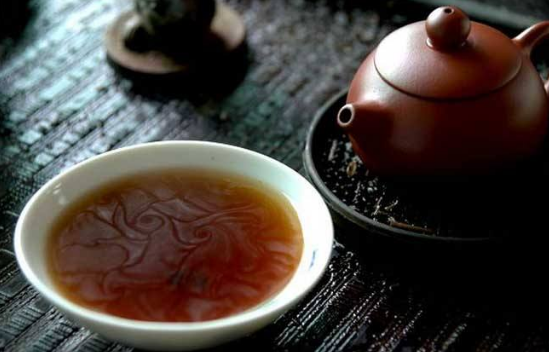  普洱茶是越陈越香吗 怎样买到合适的普洱茶 普洱茶的鉴别方法