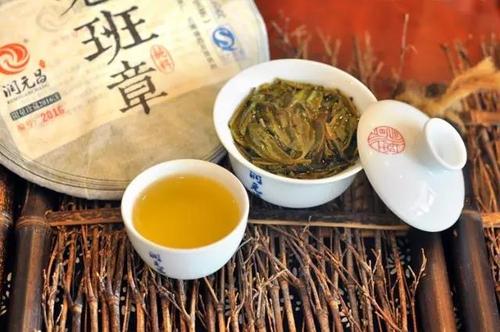  云南普洱茶一公斤多少钱 100元普洱茶和1万元普洱茶的区别在哪