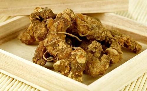  黄精的功效 黄精的治病药膳方有哪些