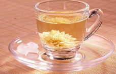  什么样的菊花泡茶好 如何挑选最好喝的菊花用来泡茶
