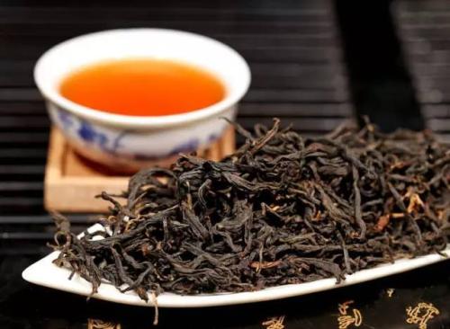  普洱茶和红茶有什么不同 普洱茶和红茶喝哪种更好