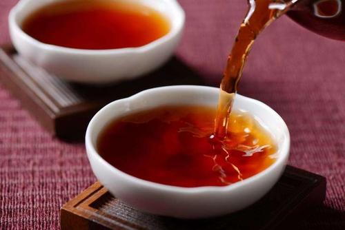  普洱茶的功效和禁忌 普洱茶的功效和禁忌也应引起注意