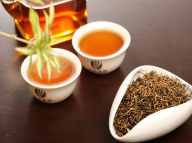  红茶对女性的作用 可抗衰老 补血 养胃 壮骨