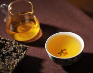  什么是普洱茶 普洱茶是红茶吗 普洱生茶与熟茶的加工有什么不同